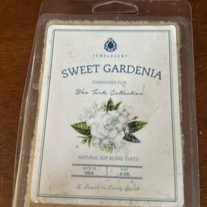Jewelscent‎ sweet gardenia wax tarts
